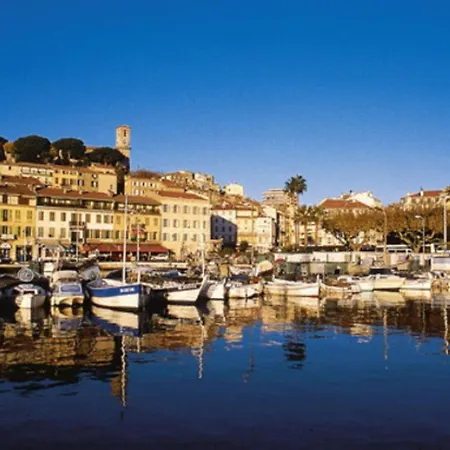 Apartment Renove En Rez De Jardin Climatise Cannes