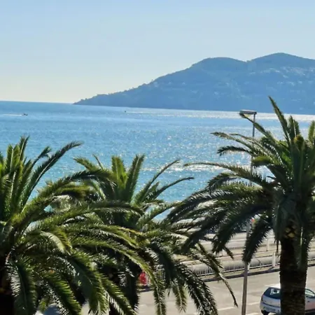 Apartment Renove En Rez De Jardin Climatise Cannes